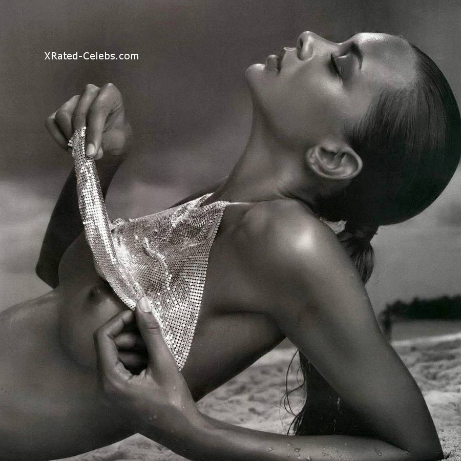 Alina Locklear Nude Tits 002