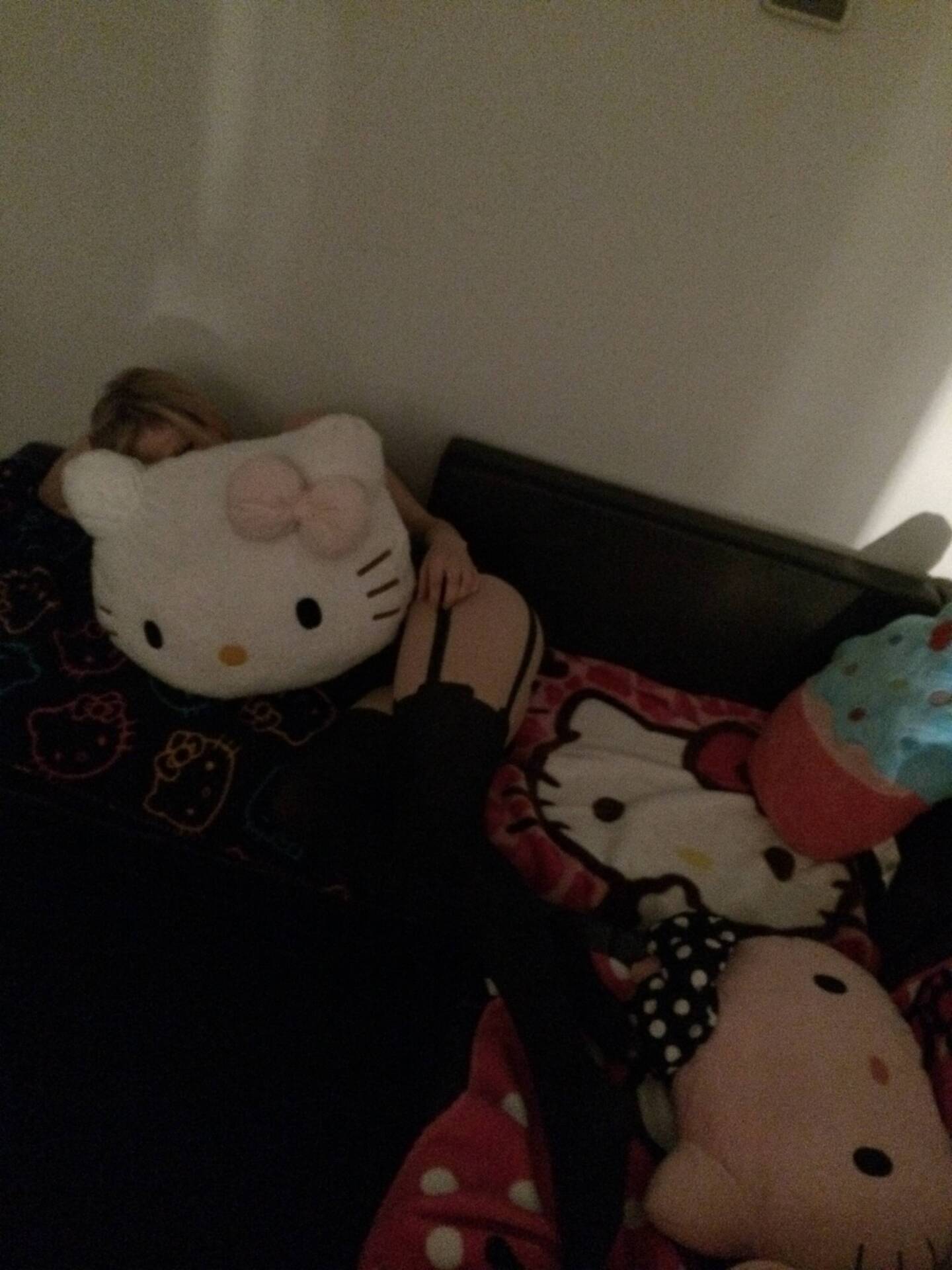  Avril Lavigne Naked Celeb 010tbXJZvU 