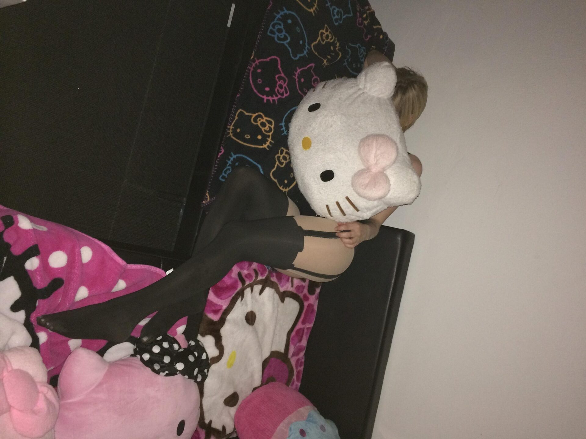 Avril Lavigne Naked Celeb 014kwJH59R