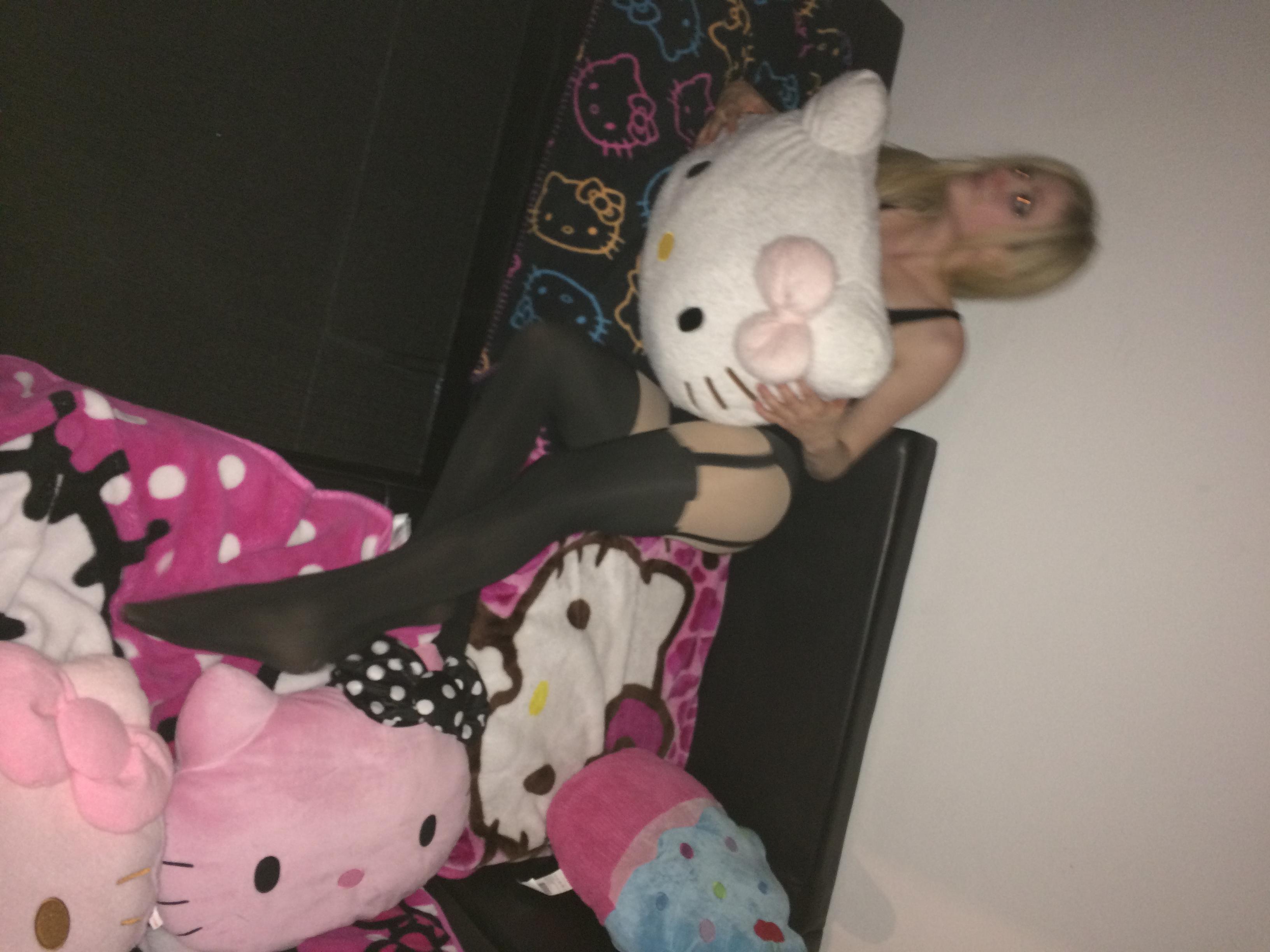  Avril Lavigne Naked Celeb 015MjJItxf 