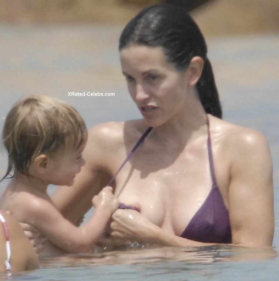 Courteney cox naked pictures