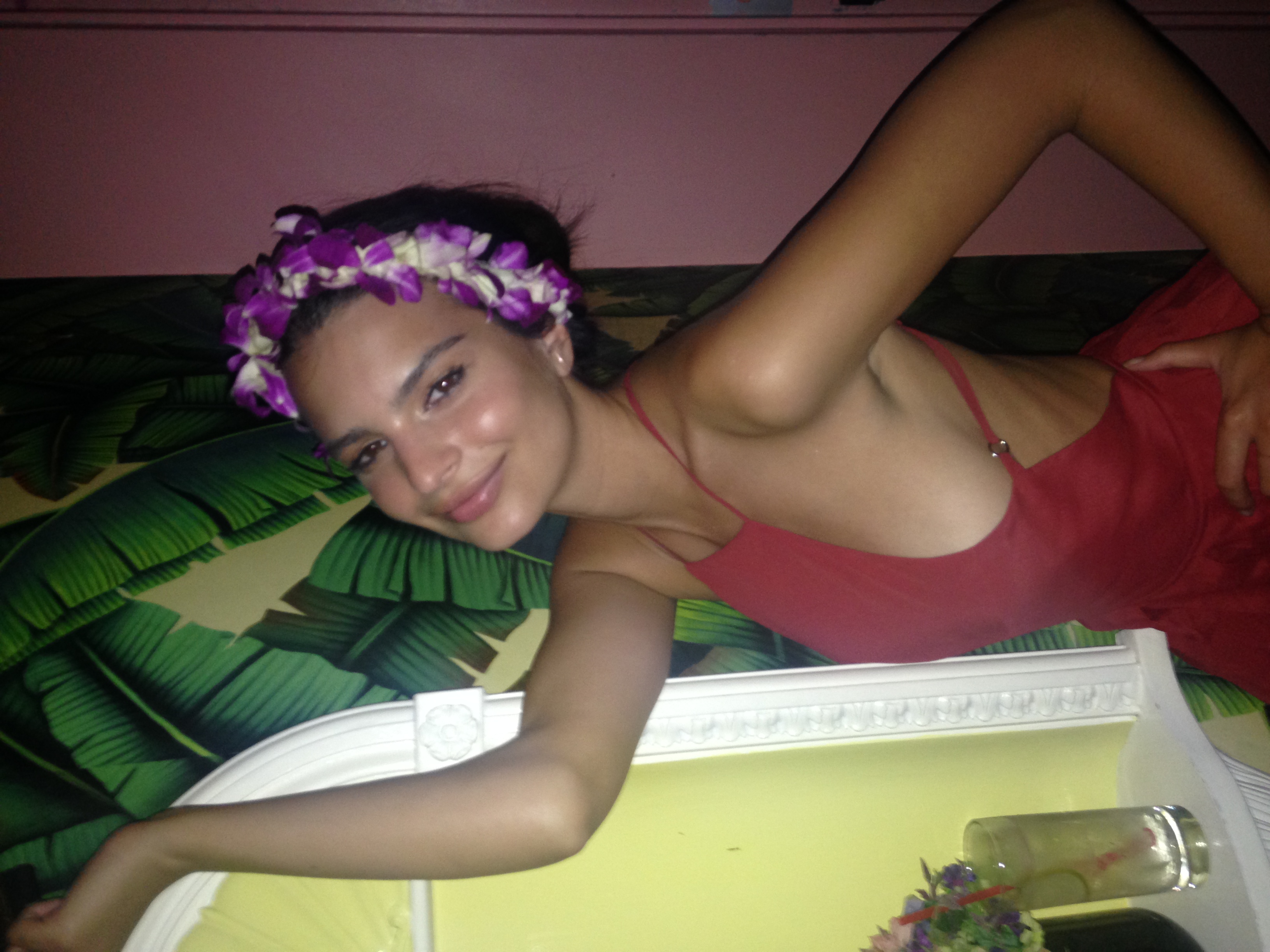  Emily Ratajkowski Naked Celeb IMG_2592 