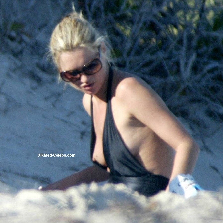 Kate Moss Nude Tit Slip 001