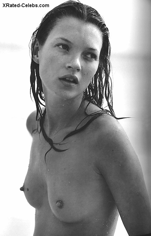  Kate Moss Nude Tits 006 