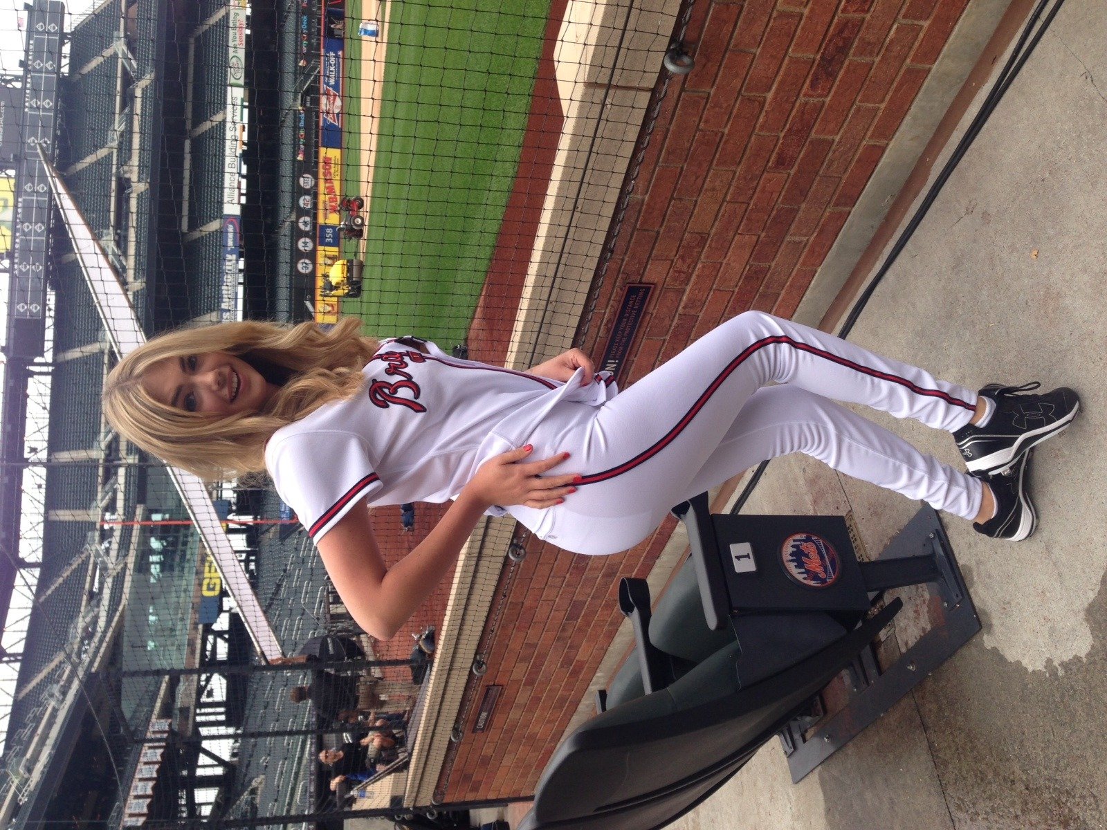 Kate Upton Celebrity Naked 305d2e1d47dcd0a2c3fde87d8721fd87e4d02f2e