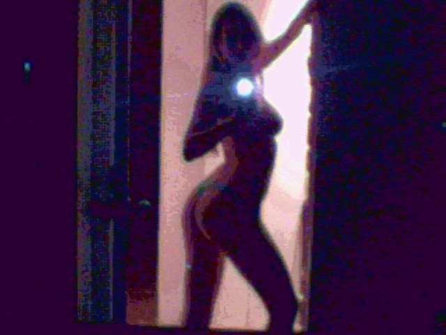 LeeLee Sobieski Naked Celeb Picture5