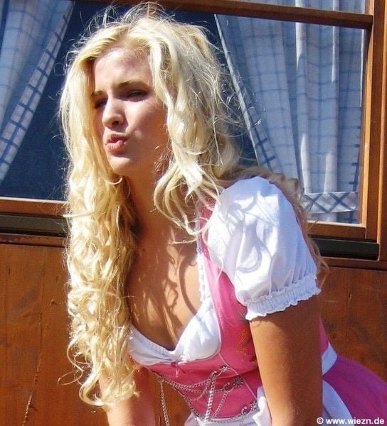 Beautifull Oktoberfest Teens 117