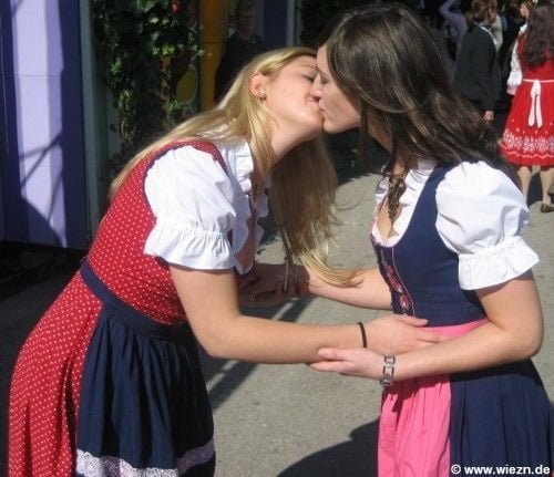 Beautifull Oktoberfest Teens 140
