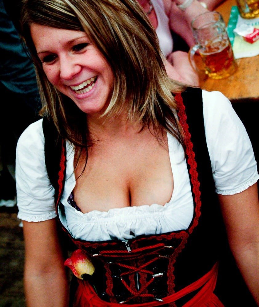 Beautifull Oktoberfest Teens 19