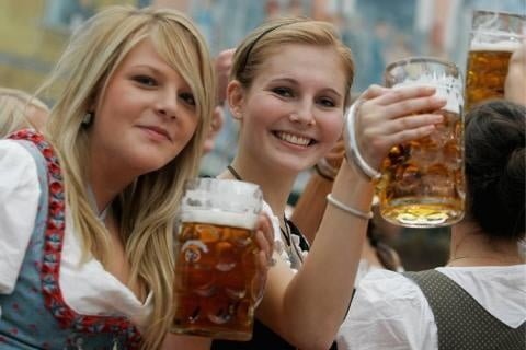 Beautifull Oktoberfest Teens 2