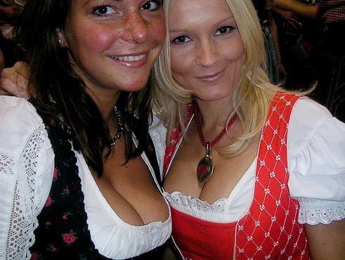 Beautifull Oktoberfest Teens 33