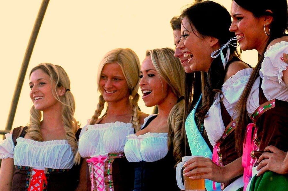 Beautifull Oktoberfest Teens 58