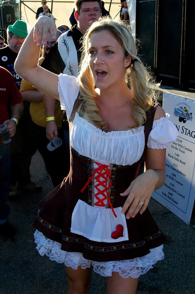 Beautifull Oktoberfest Teens 59