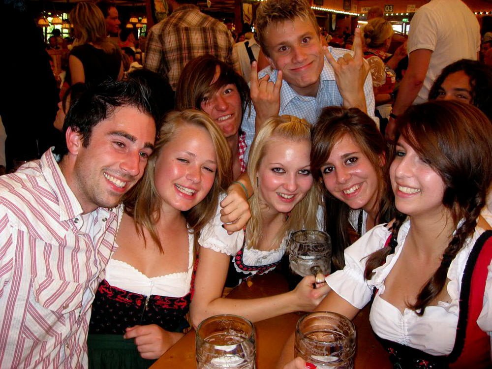 Beautifull Oktoberfest Teens 87