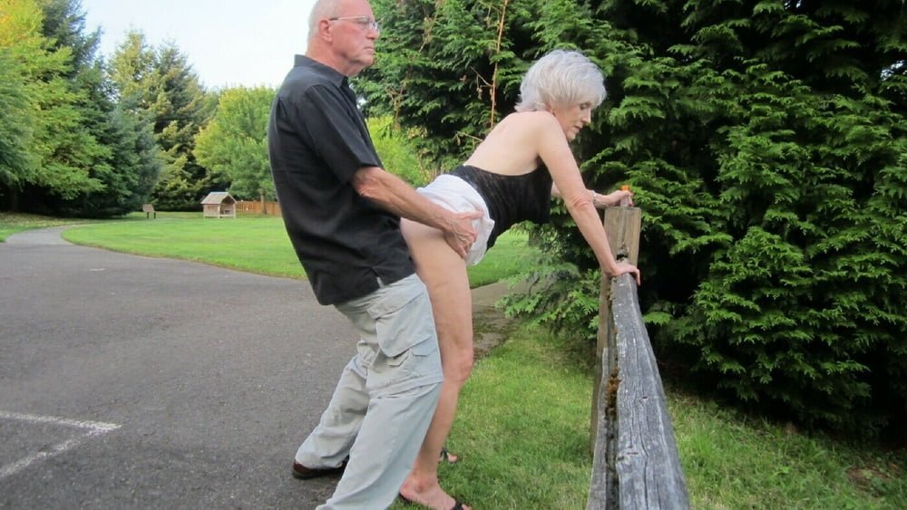 Dogging And Public Sluts 10 37