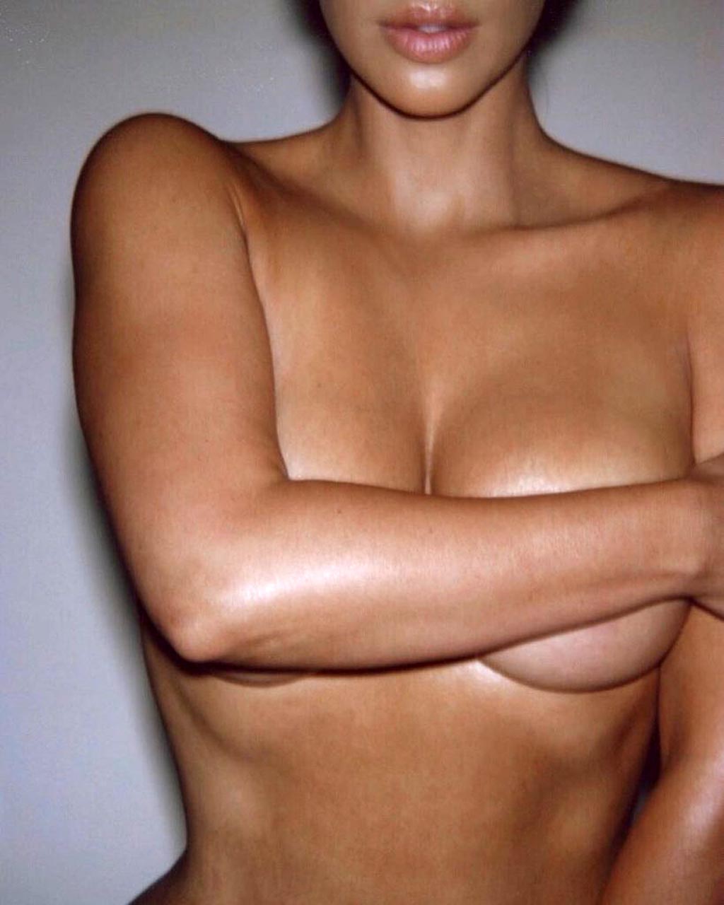 Kim Kardashian Naked Sexy 68 