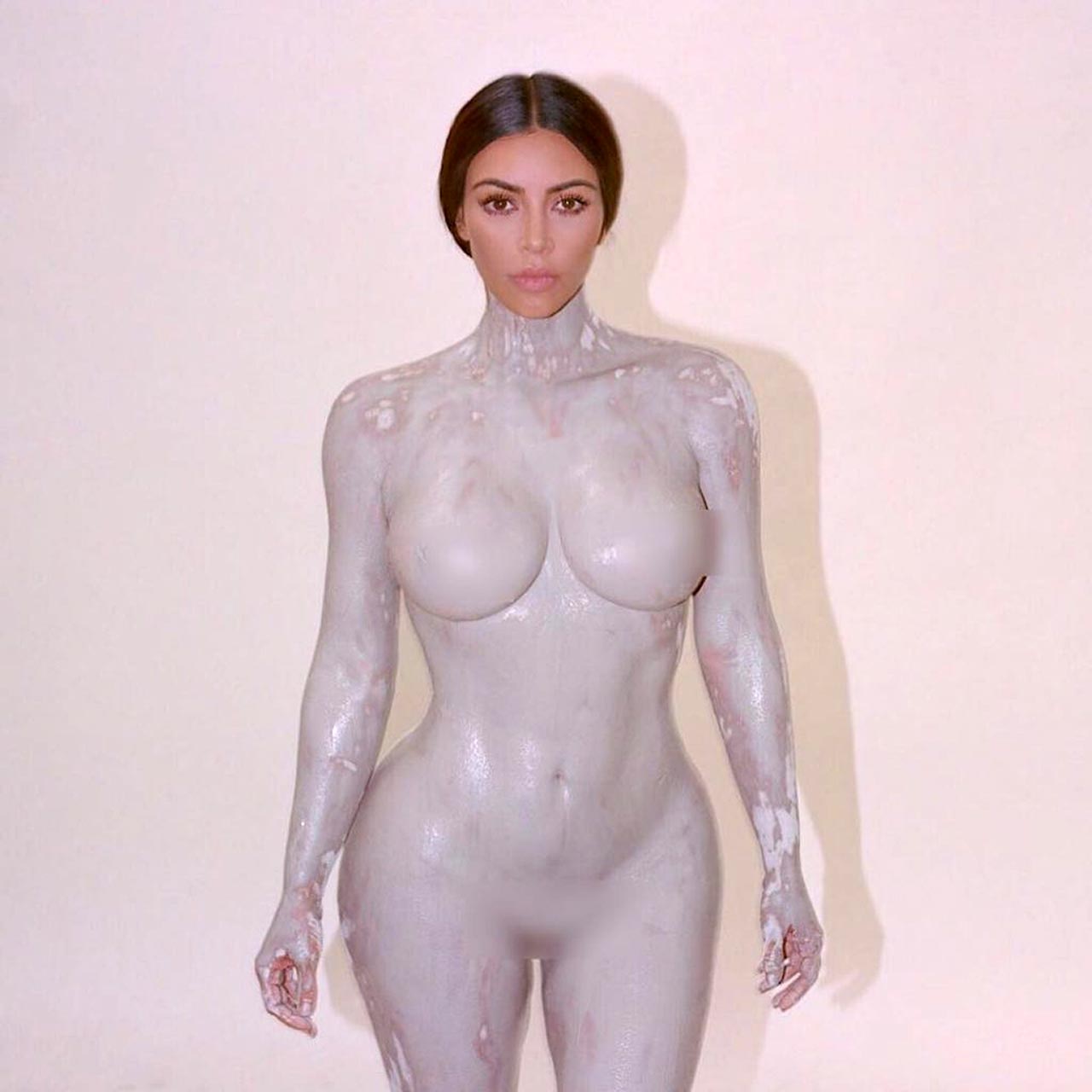  Kim Kardashian Naked Sexy 87 