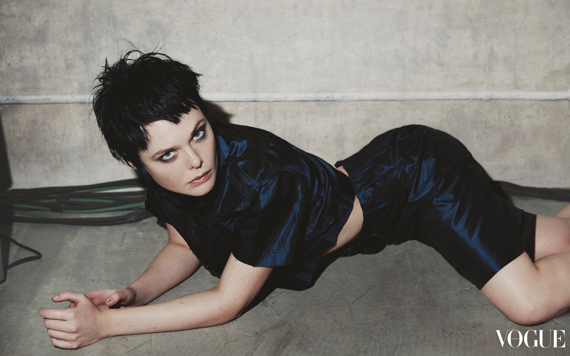 Elle Fanning Vogue Hong Kong November 2025 1