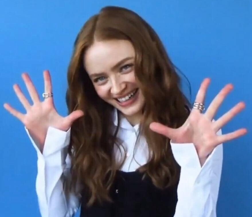 Sadie sink 3
