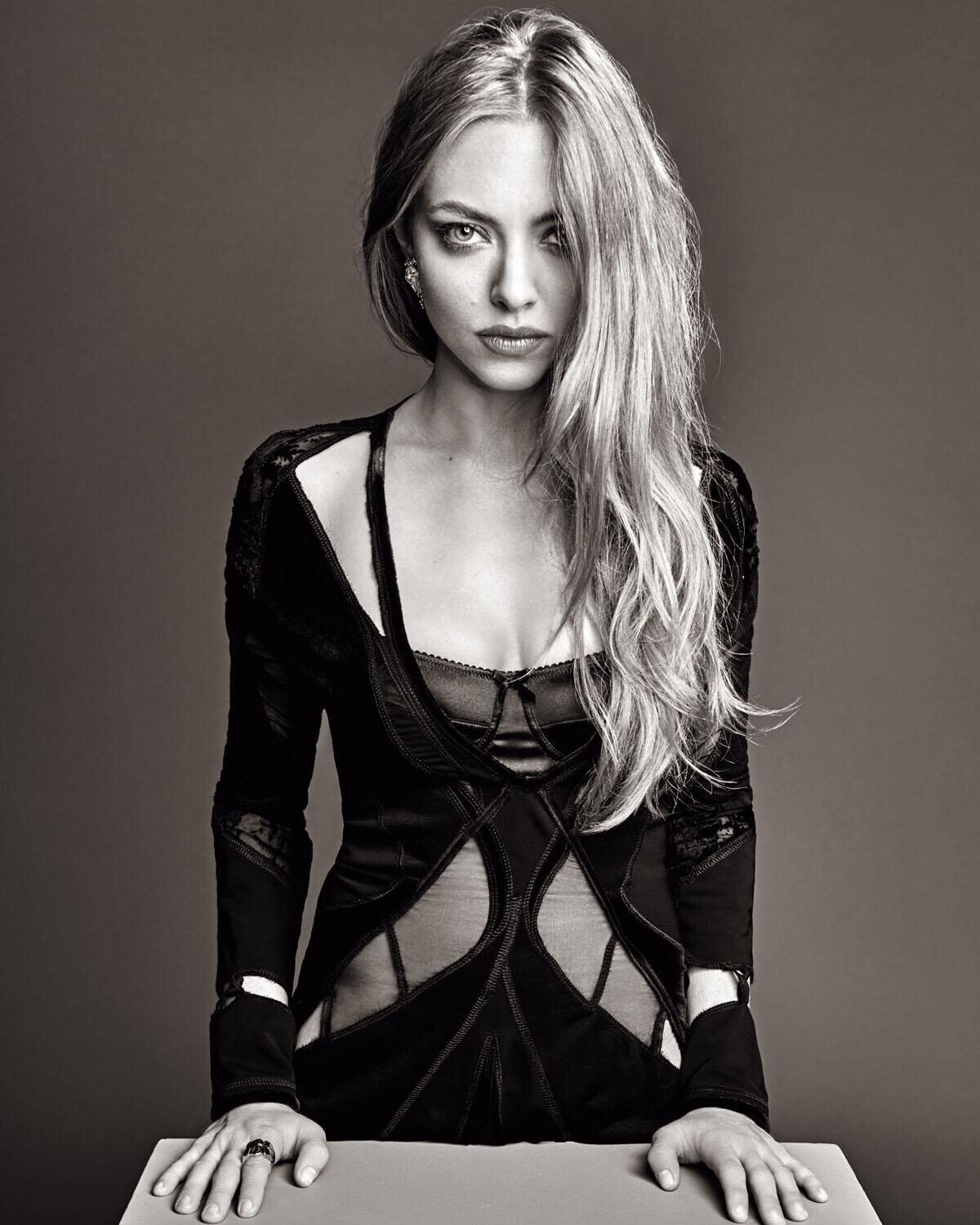 Amanda Seyfried 2015 Thomas Nutzl photoshoot for Madame Figaro Magazine France 3