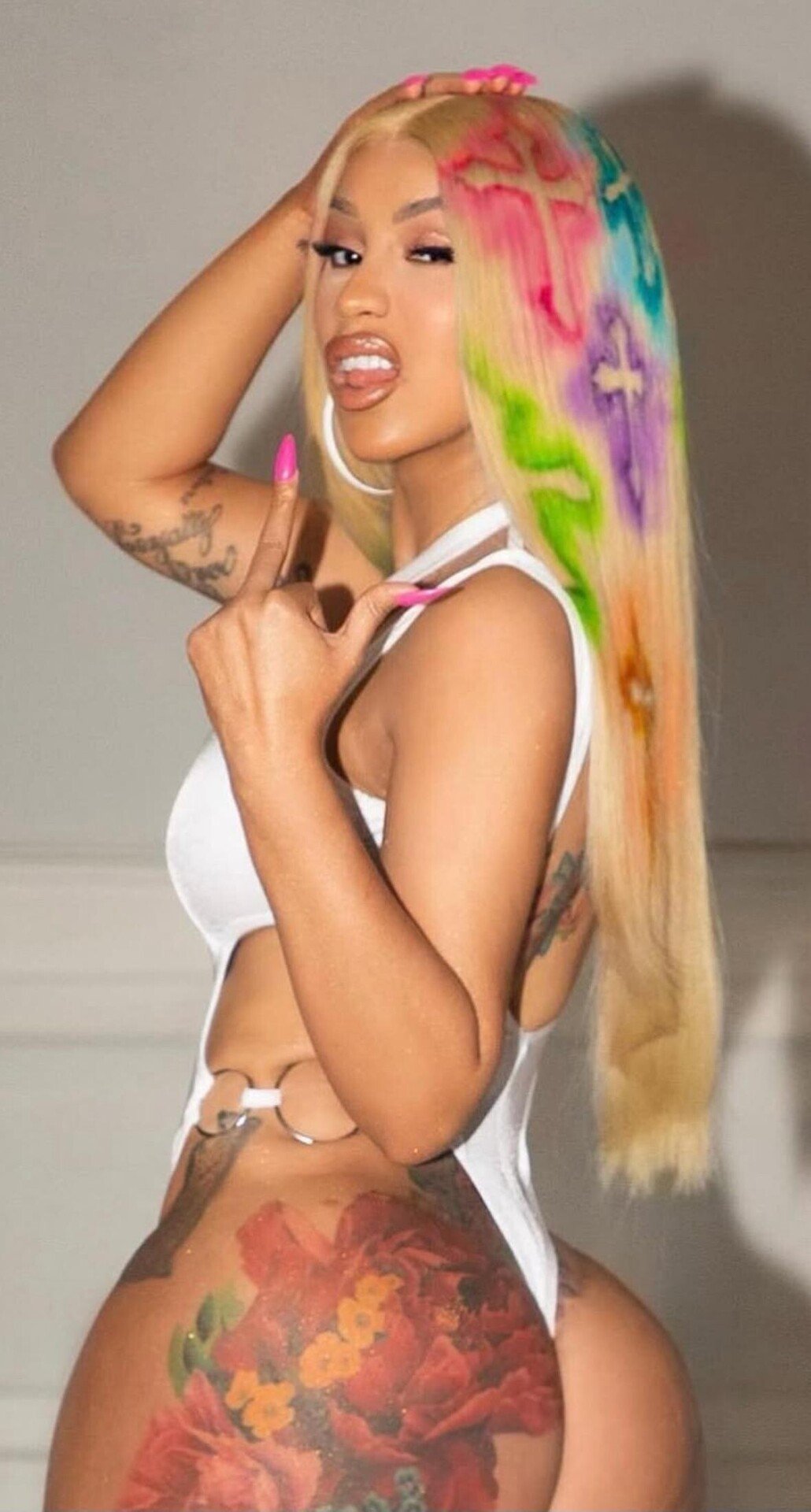 Fav pics of Cardi B 6