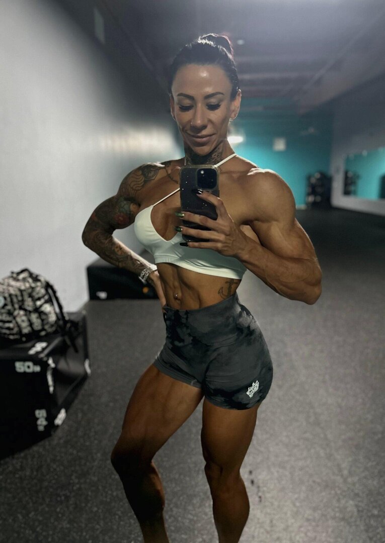 Gorgeous in every curve. Crystal 1