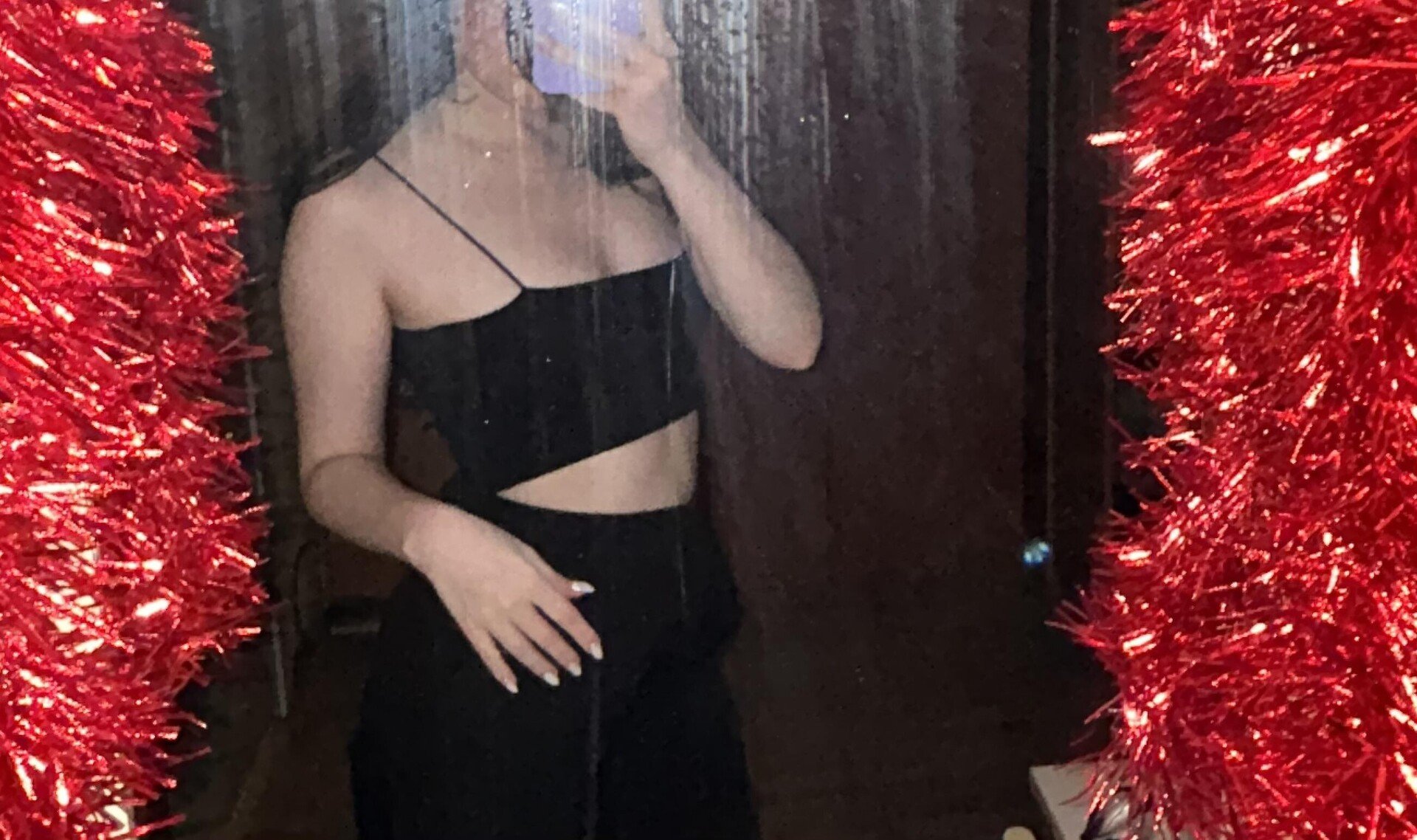 I’m going to the university. [F] 2