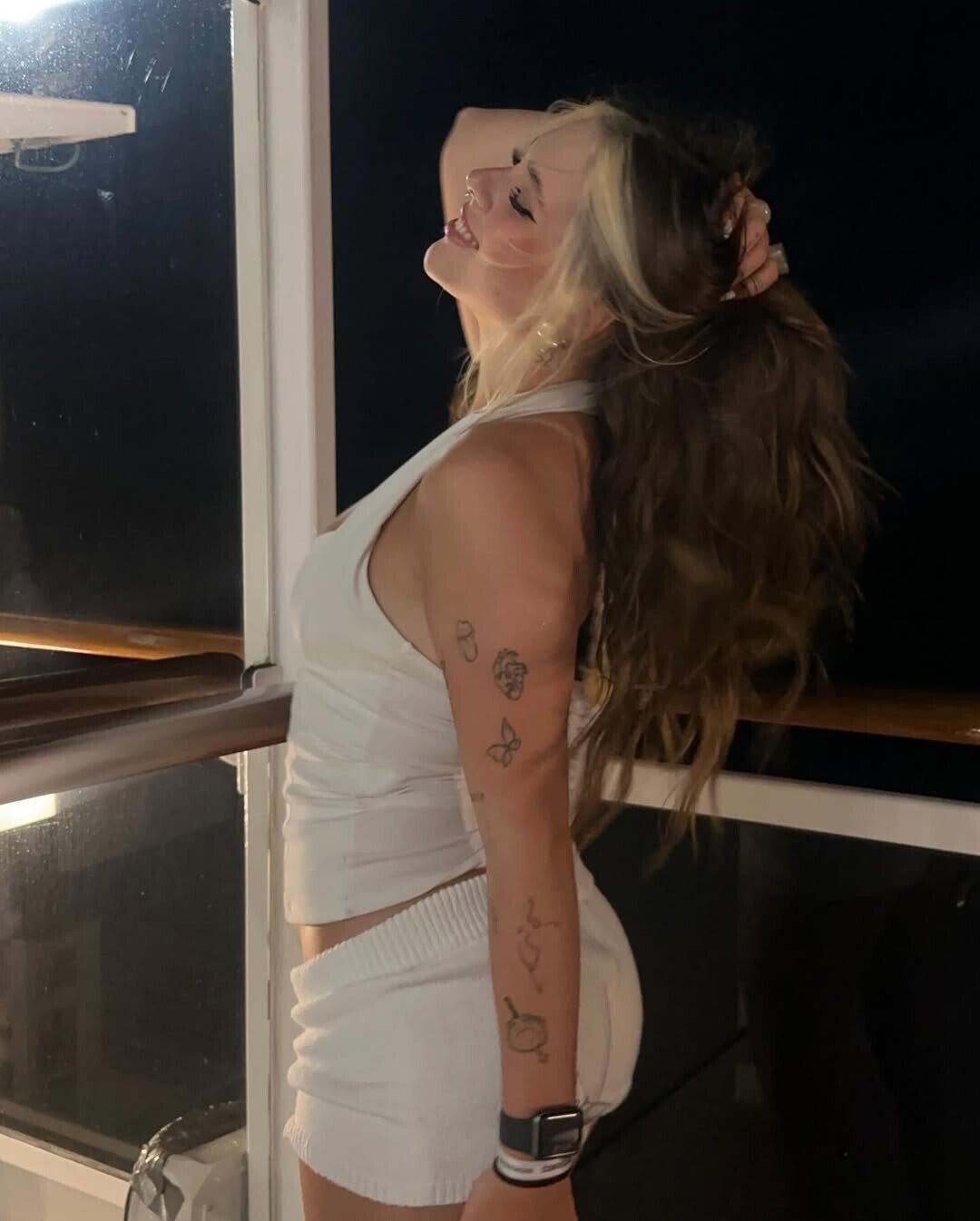 Mel Firetti (@melfiretti) 4