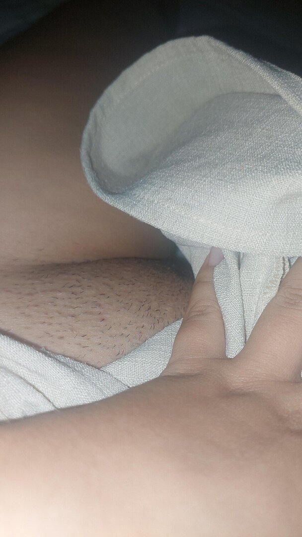 Sempre sem calcinha pra só precisar levantar o vestido 1