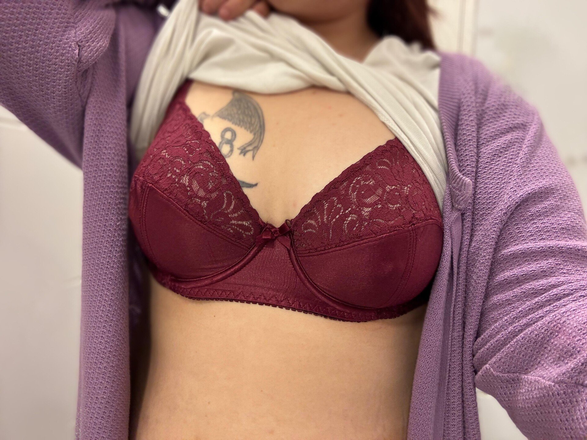 Swipe for some tits! (F) 2