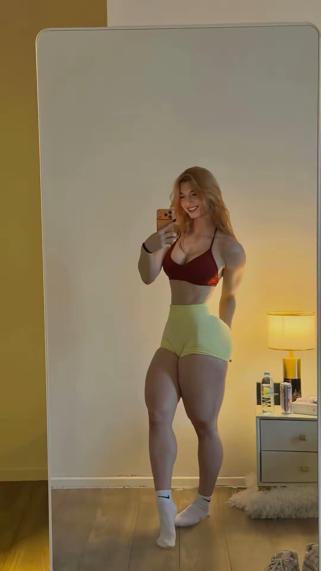 This body at 18 is insane!(name in comments) 4