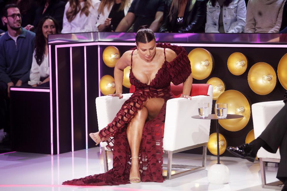 Márcia Soares Gala TVI vestido vermelho pernão Big Brother Casa dos Segredos Portugal