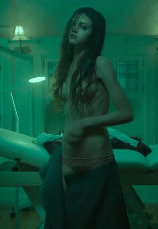 India Eisley 1