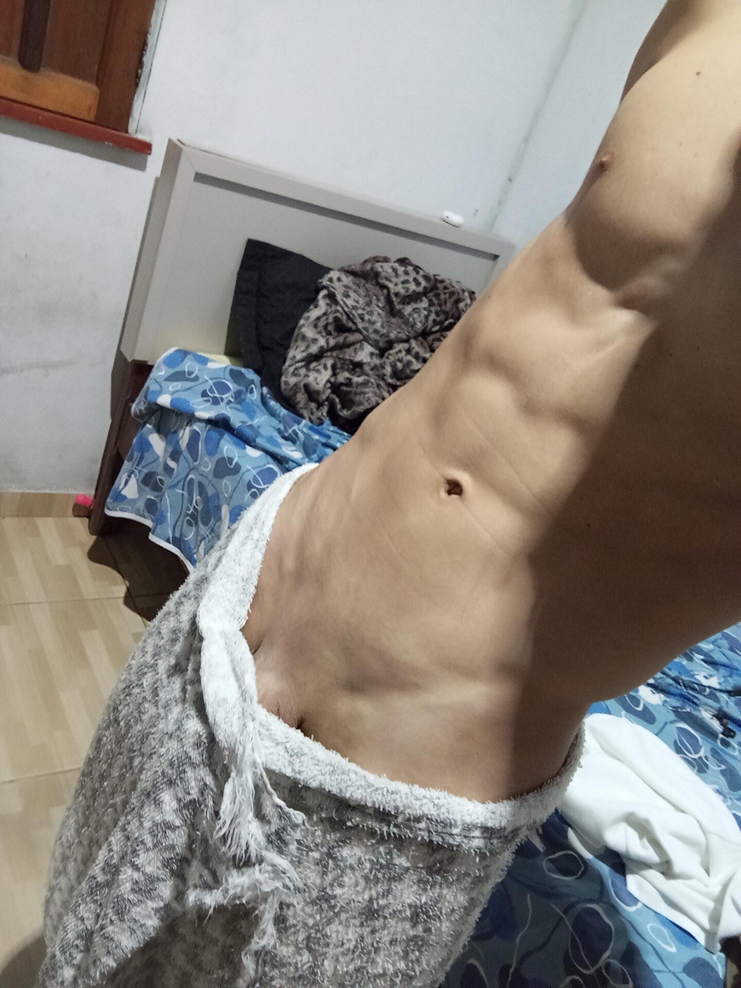 Sou hetero mas tenho vontade de comer um cara 1