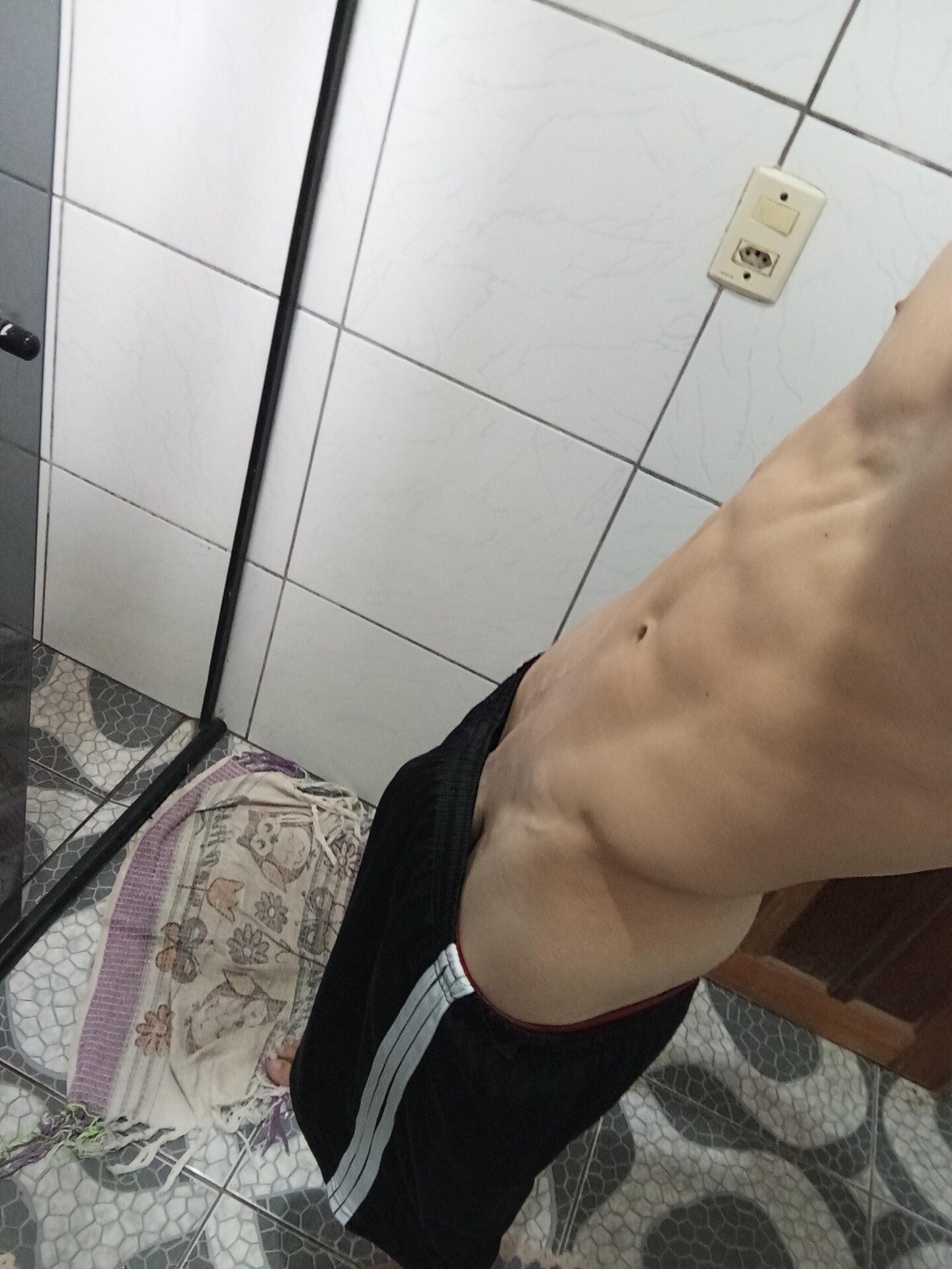 Sou hetero mas tenho vontade de comer um cara 2