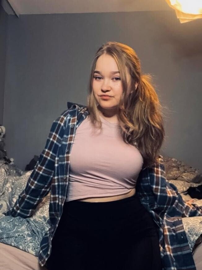 25[F4M]SN:Abigaillqzpt online on add me 1