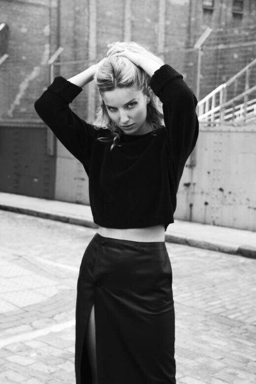 Annabelle Wallis – Wonderland Oct. 2013 – Photographer Jessie Craig 1