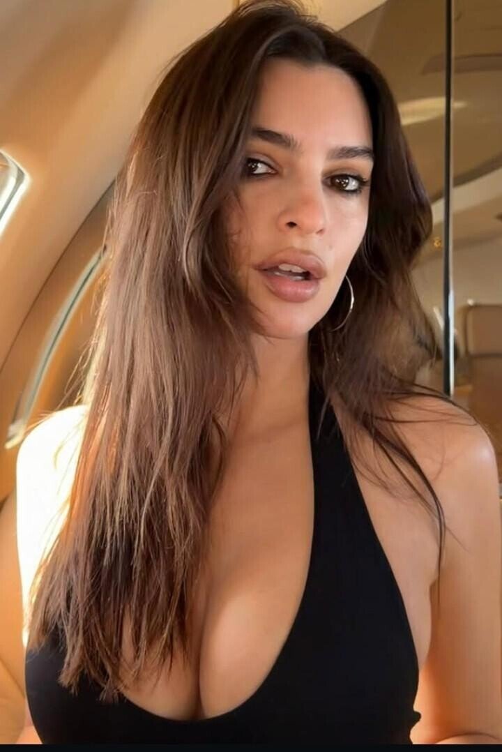 Emily ratajkowski 2