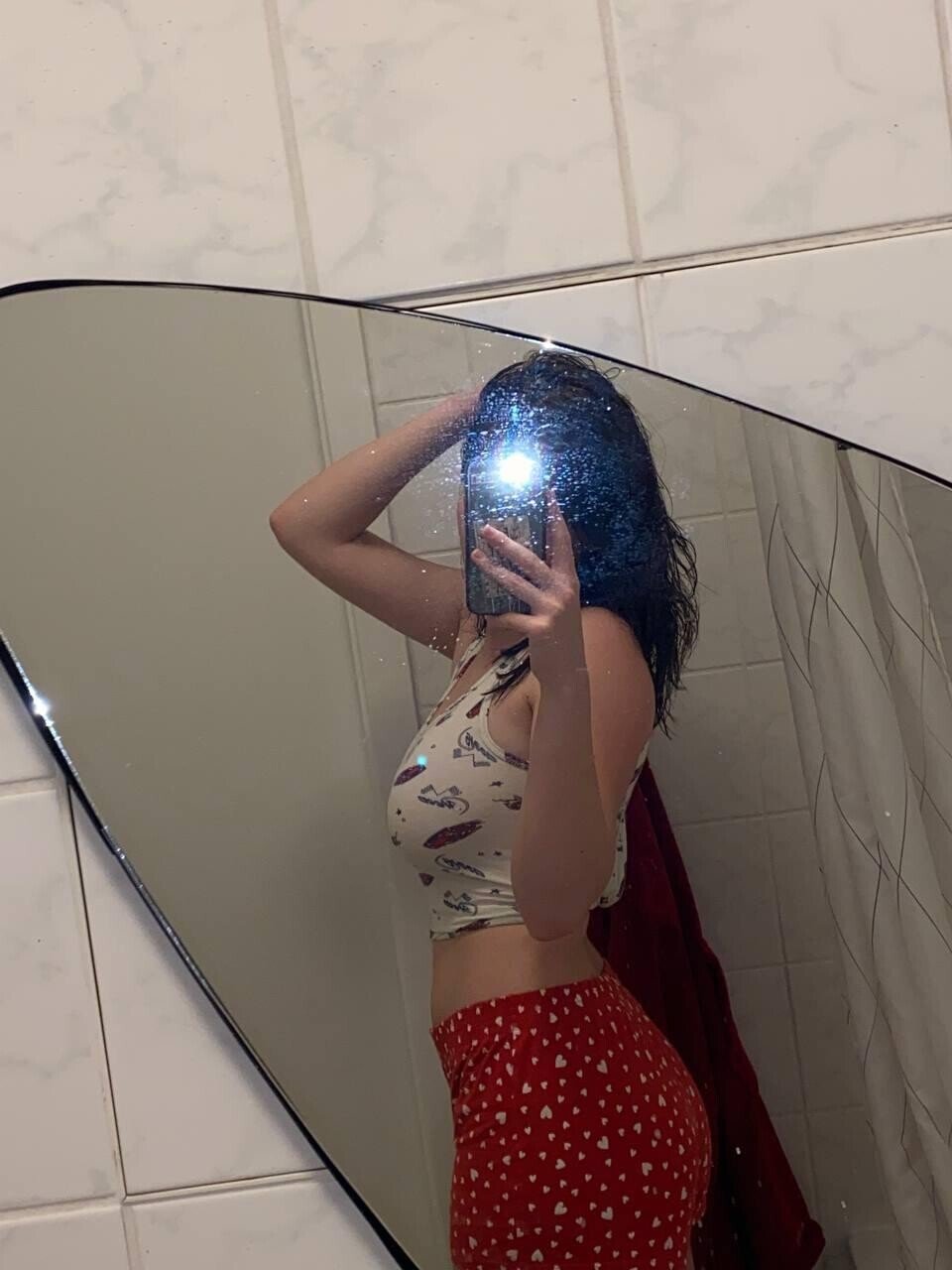 Estoy sola y caliente en casa 1