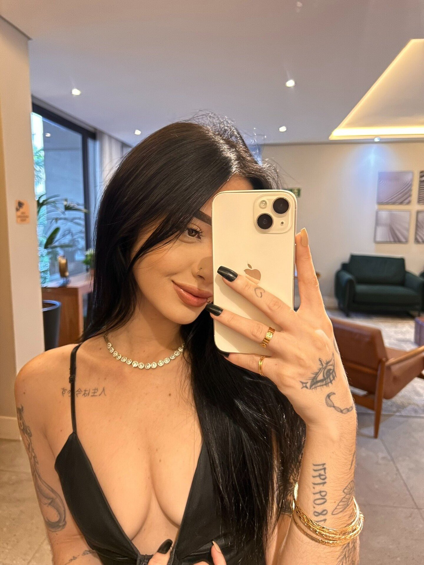 Ingrid Bianchi (@bianchingrid) 1