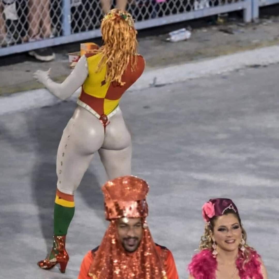 Leticia Guimaraes (@leticiaguimaraesrainha) 2