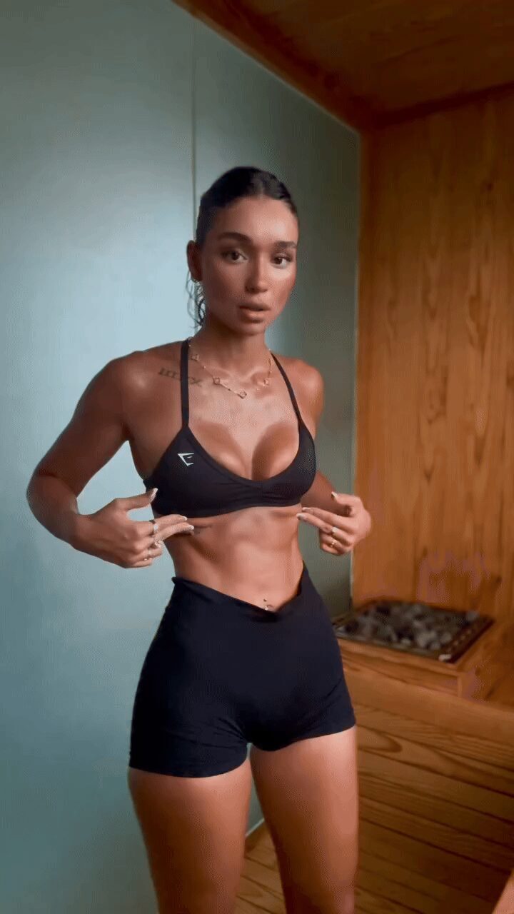 Showing off her core 1