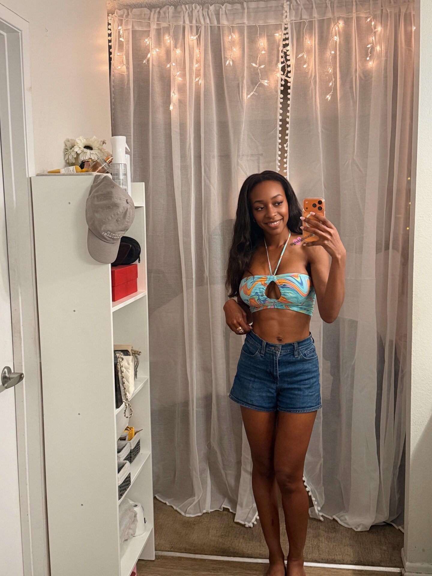 Looking to explore something naughty 1