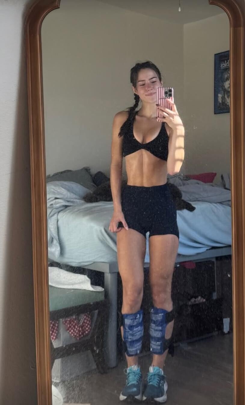 Post workout mirror selfies 1