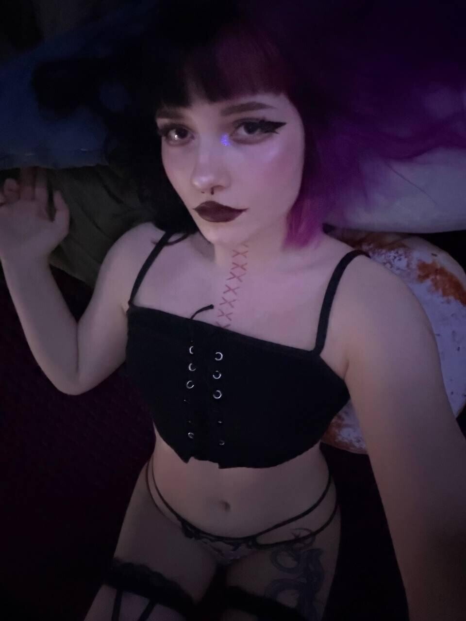 im-a-juicy-slavic-girl-19-yo-take-care-of-me-okay-1