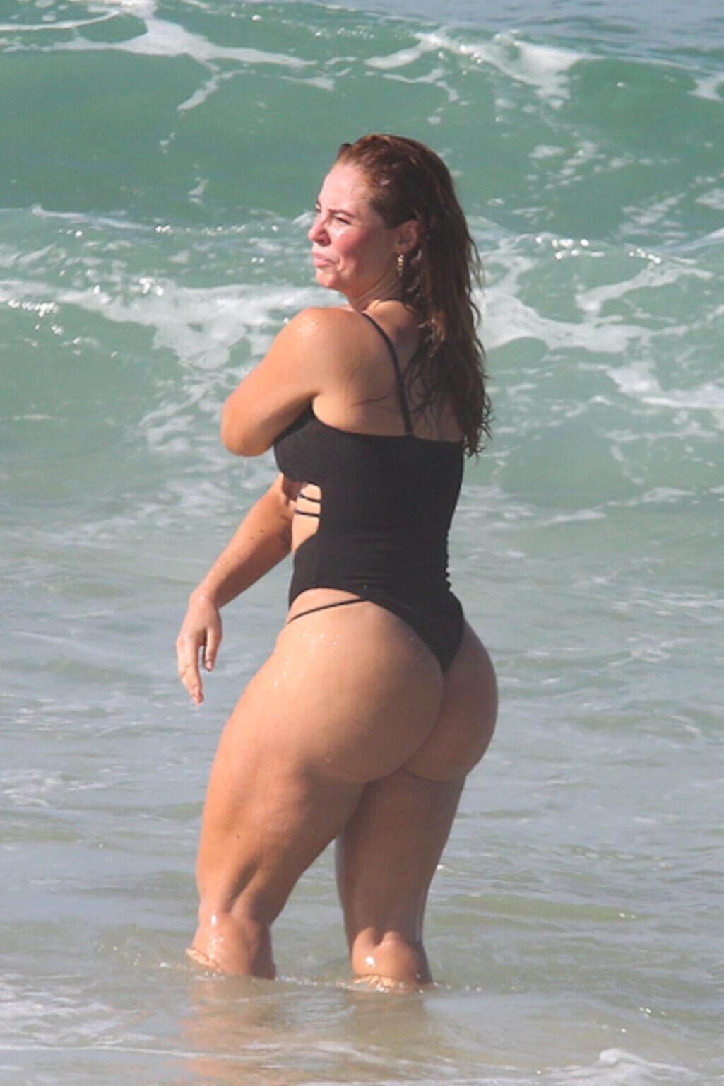 Paolla Oliveira (@paollaoliveirareal) 5